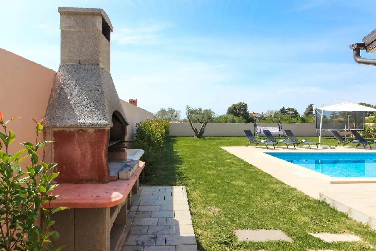 Charming Villa Enjoy With Private Pool In Pula 0*,